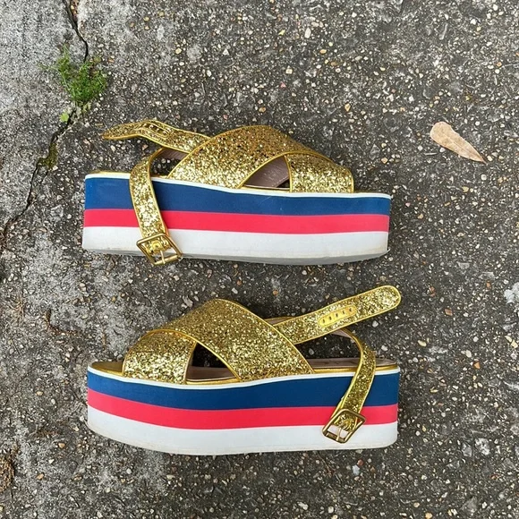Gucci shoes poshmark top